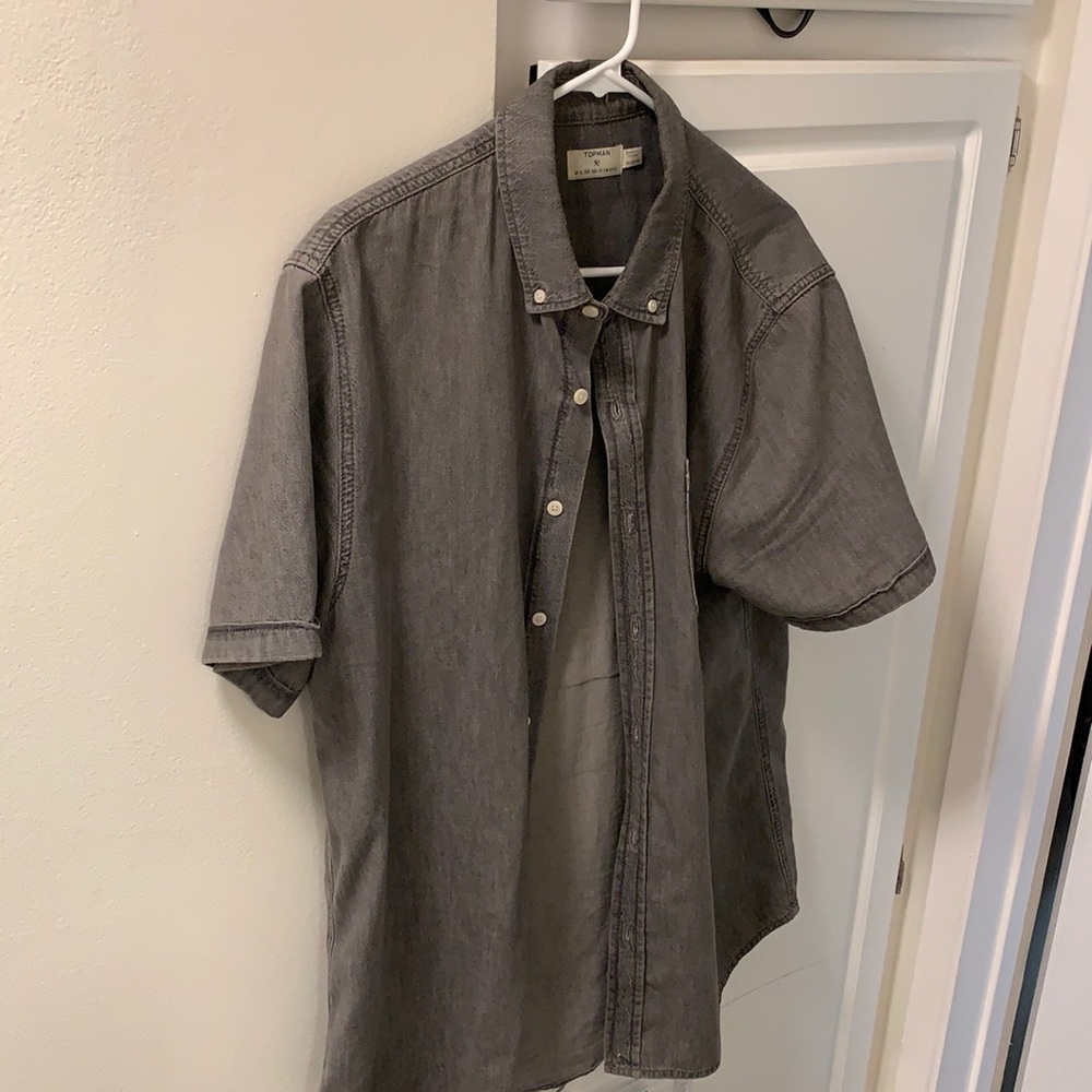 Topman: Chambray shortsleeved button down